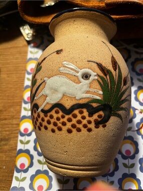 VINTAGE Mexican signed Tonala folk art pottery Hand-Painted Ceramic Vase .